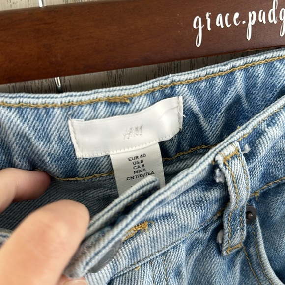 H&M | Buttonfly Straight Leg Jeans - Picture 6 of 10